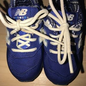 GUC toddler 4 New Balance sneakers